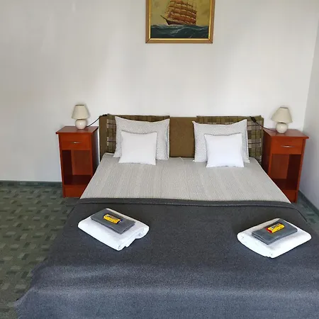 Sorompo Vendeghaz 4* Balatonkenese