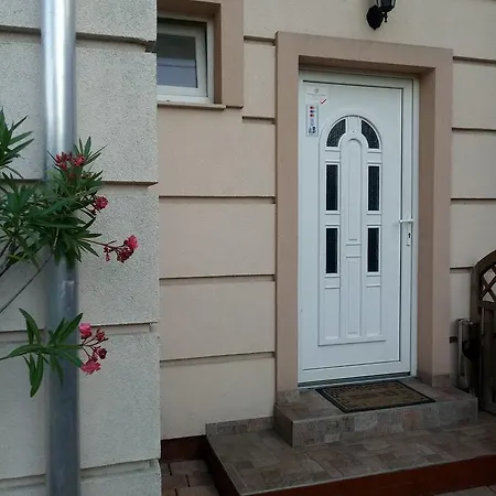 Gasthuis Sorompo Vendeghaz 4*