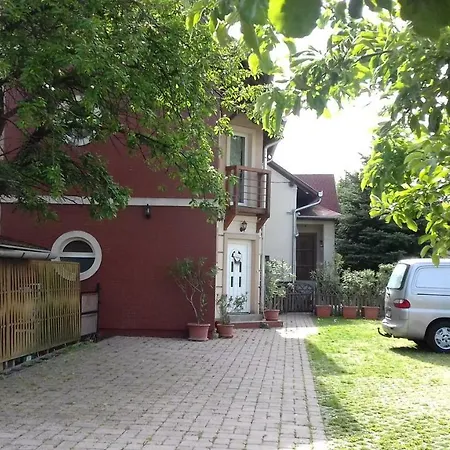 Sorompo Vendeghaz 4*